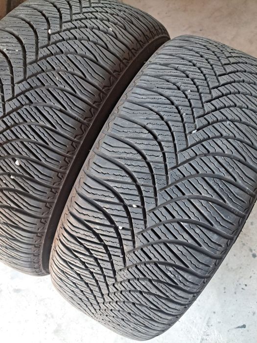 2 anvelope Allseasons 225 40 r18 Goodride