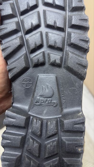 Зимние резиновые сапоги!