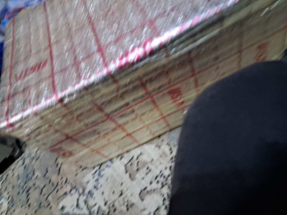Продаю пенопластовый холодильник в отличном состоянии сами пользовалиь