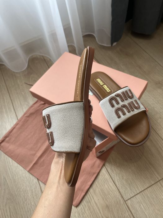 Дамски чехли Miu Miu