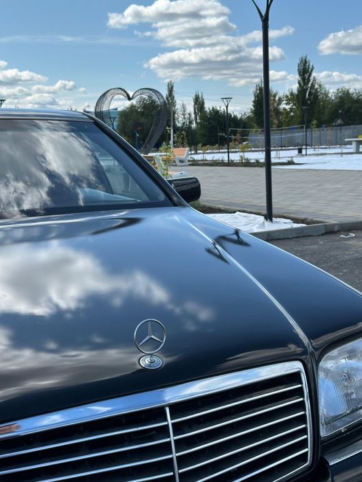 Продам Мерседес 140