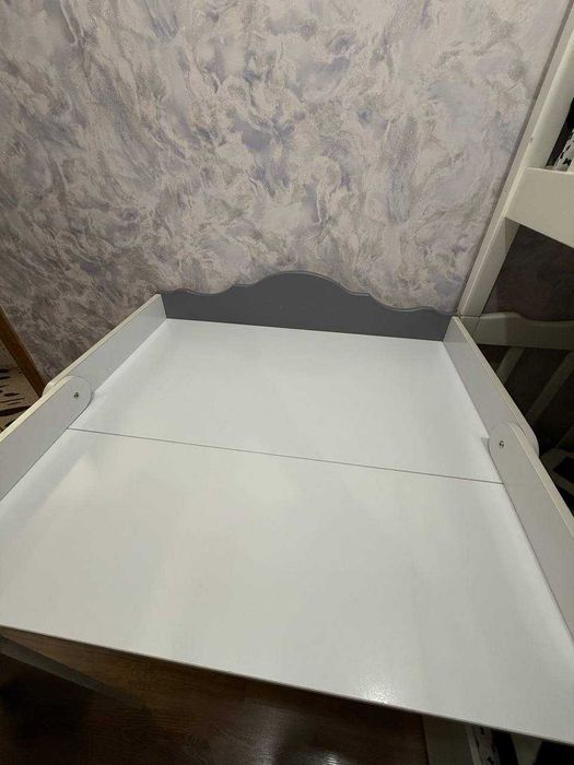 Продается детский пеленальный столик комод в отличном состоянии