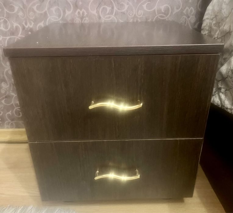 Продам спальный гарнитур