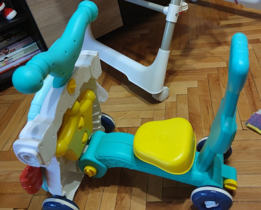 Проходилка 4 в 1 KikkaBoo - Sweet Escape, зелена