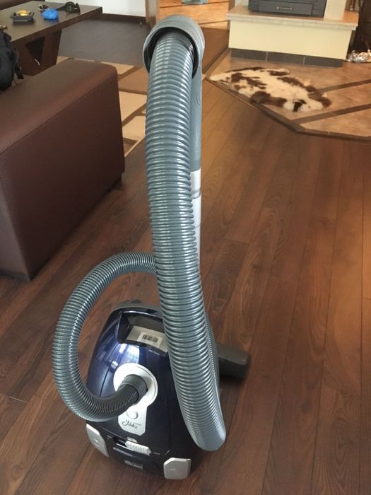 Прахосмукачка Vestel