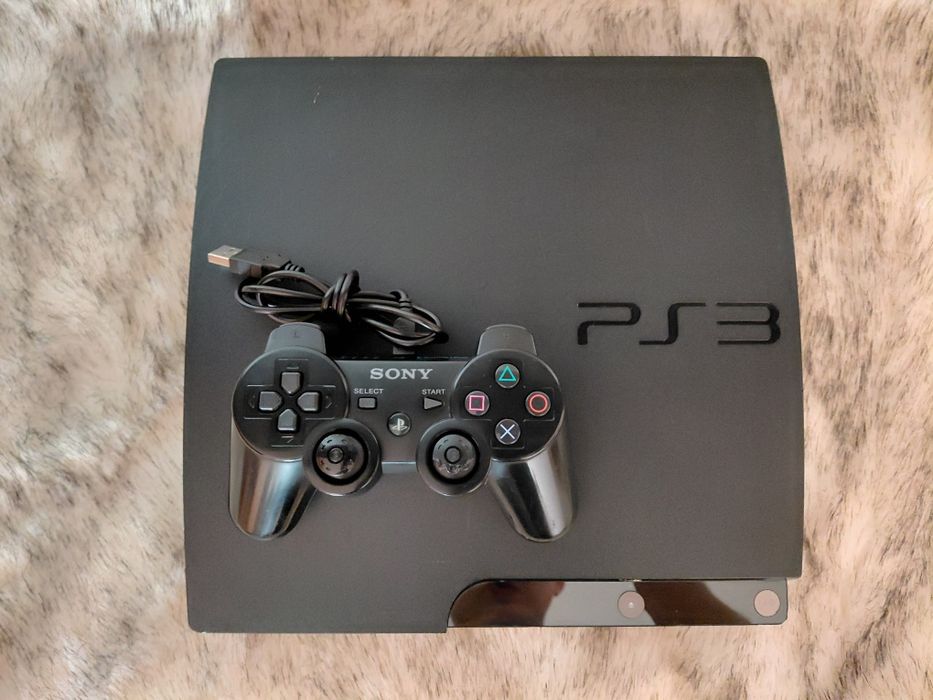PS3 – 120GB + 2 controllere + FIFA 11