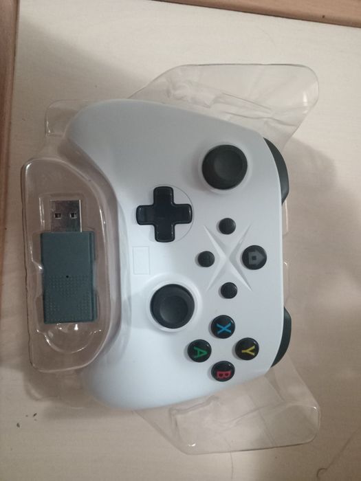 Джойстик в виде xbox