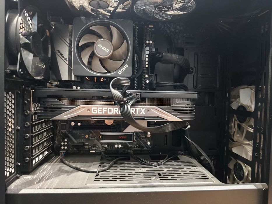 Гейминг Компютър