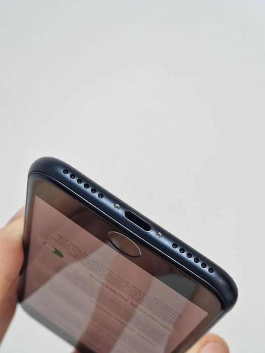 айфон se 2020 продам или обмен