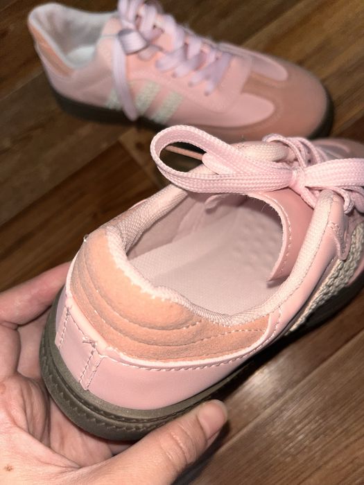 Продается новая обувь 8000тг