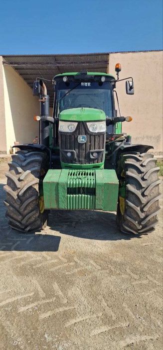 JOHN DEERE Трактори сотилади