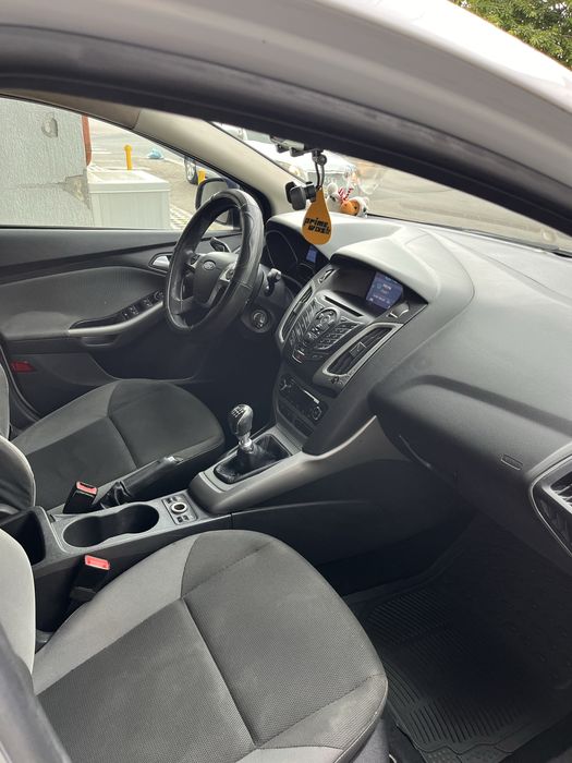 Ford focus din 2012  motor 1.6 motorina euro 5