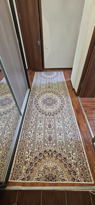 Продам ковровую дорожку