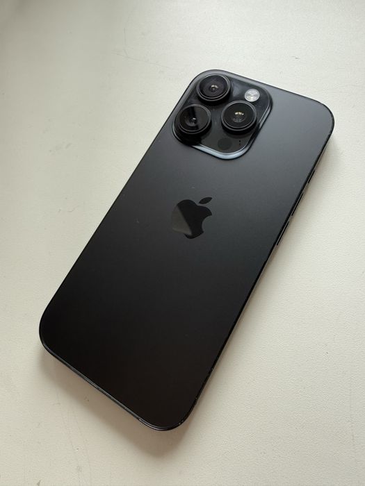iPhone 16pro 256гб 90%