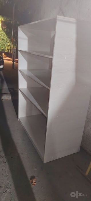 Oq rangli javon / stellaj sotiladi Yangi