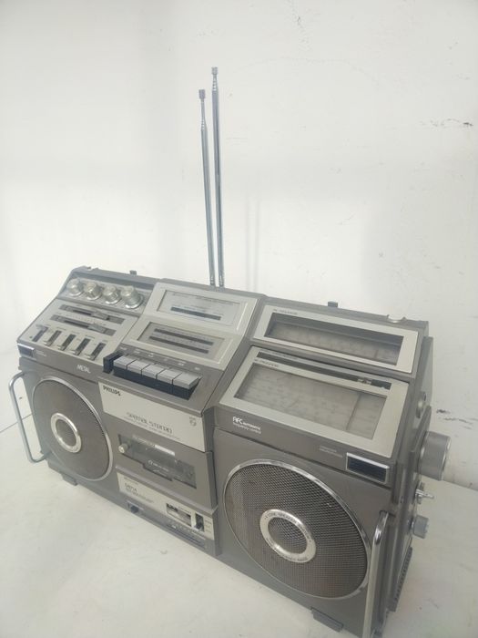 Радио касетофон PHILIPS D9714 Elephant Слонът 1981г. 
Ghettoblaster Vi