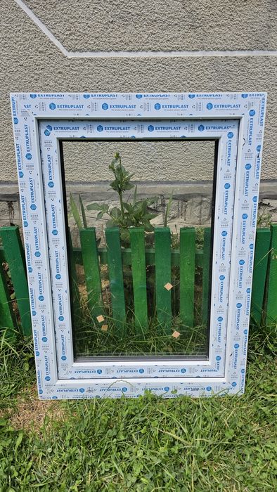 Vând geam termopan nou