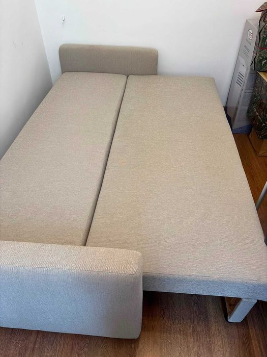 Canapea extensibila cu 3 locuri, model  FRIHETEN Ikea. Ca noua!