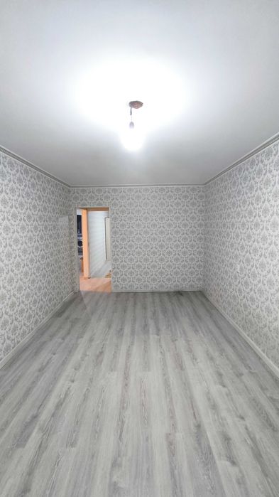 Продаётся 2-комнатная квартира 103-серии в 16 мкр. Этаж: 4 из 5.