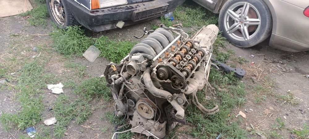 Порш на запчасти,есть все