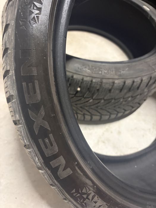 Зимни Гуми 2бр. Kumho + 2броя Nexen 215/40/17