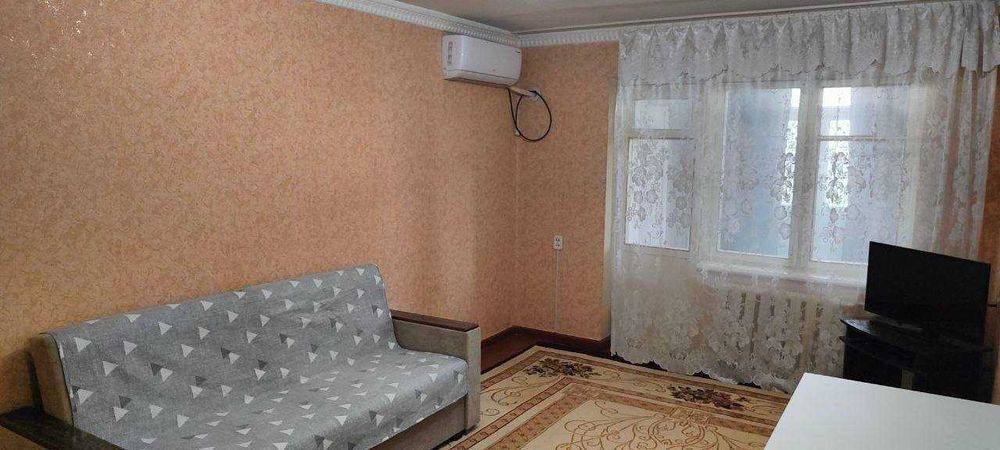 Сдается квартира в Яшнабадском районе Дворец 2-х комнат 3-этаж