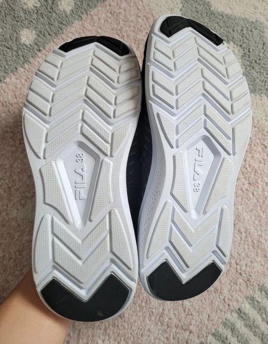 Adidasi Fila tip soseta nr.38