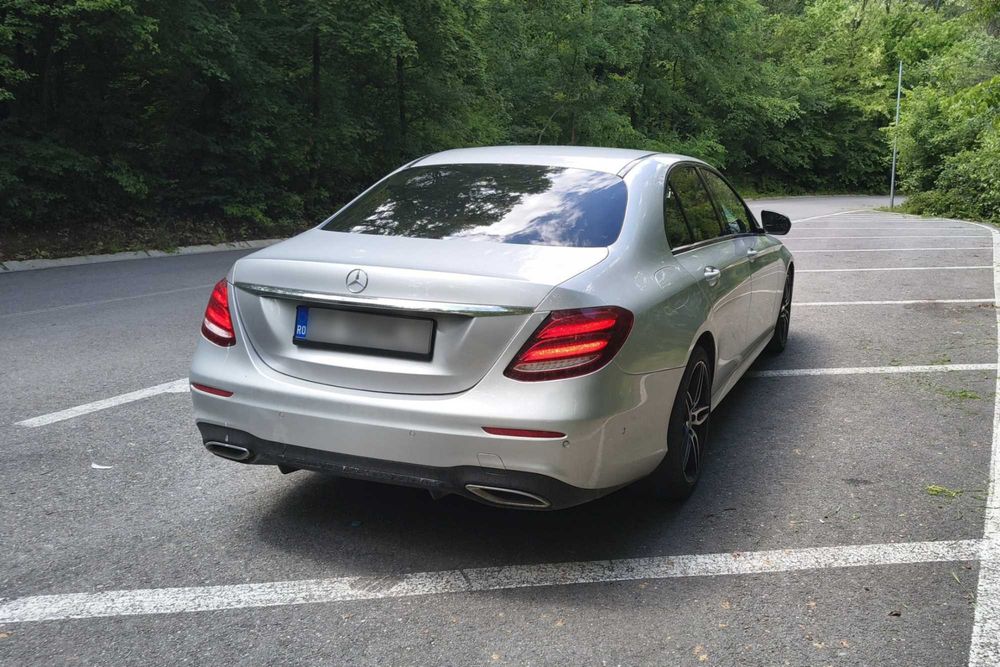 Mercedes-Benz E 220 d 4Matic 9G-TRONIC AMG Line