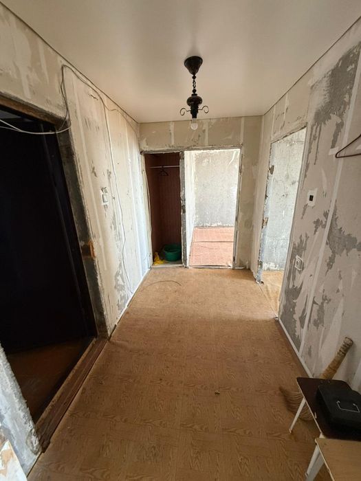 Продам двухкомнатную квартру