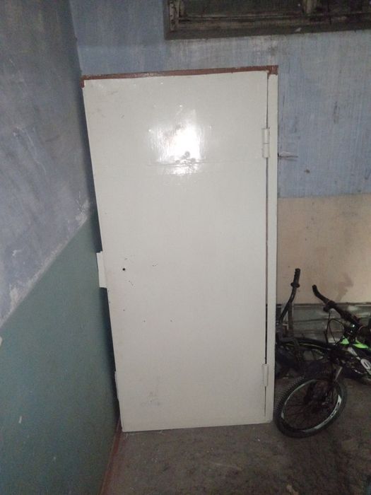 Темир эшик сотилади