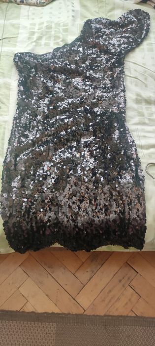 Ефектна рокля за празниците