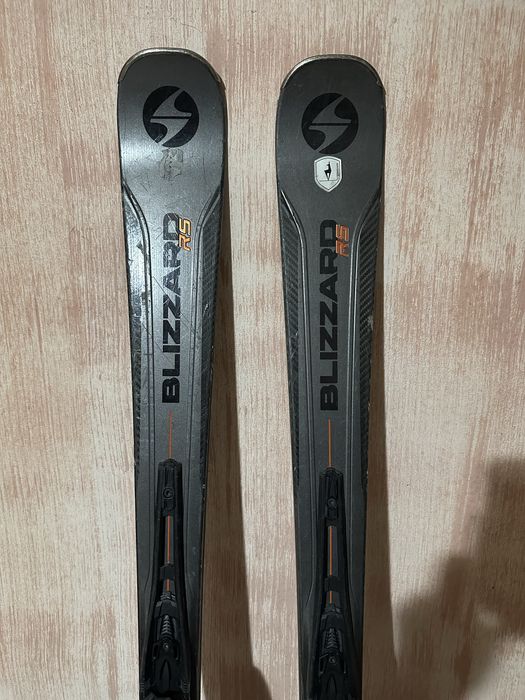 Ски  Blizzard R5