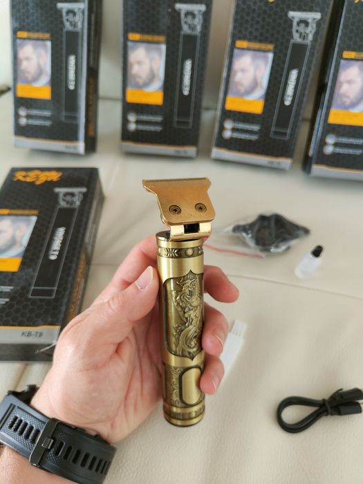 Mașină de tuns ras și bărbierit / contur barba și igienă corporala