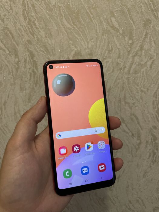 Продам Samsung A11.