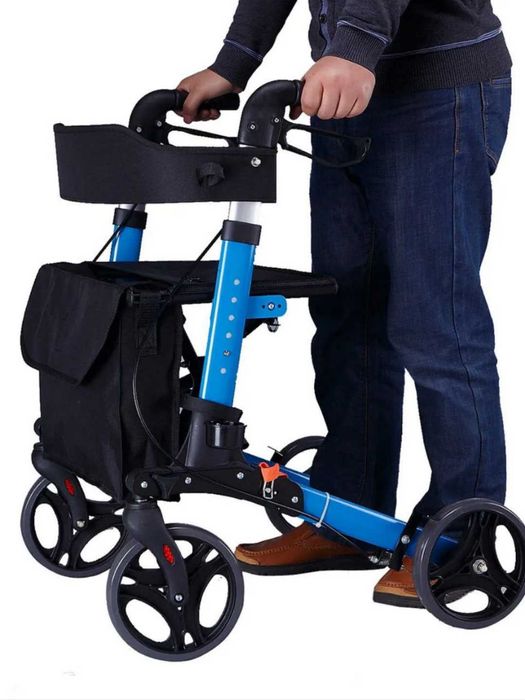 Шагающий роллатор для пожилых людей