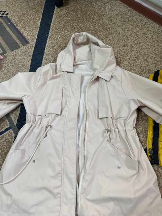 Продам куртки женские