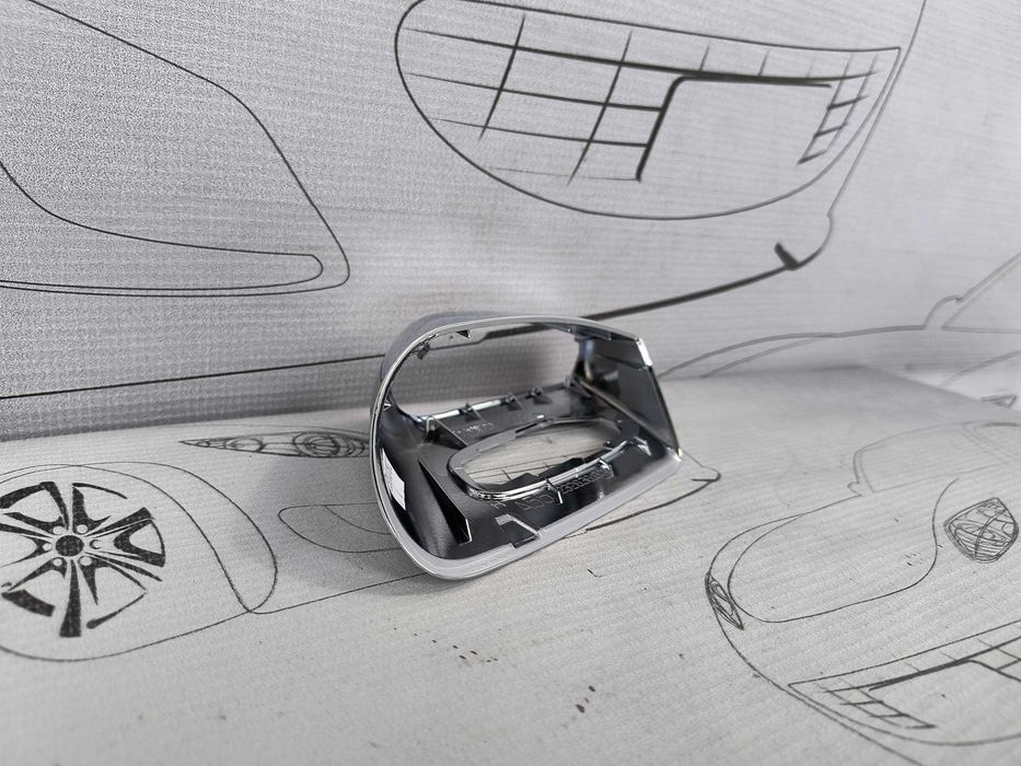 Ornament Oglindă / Cadru Cromat Oglindă Dreaptă Citroen DS3 2014 / 2009-2016 Cod OEM 8152K1 (5A3)