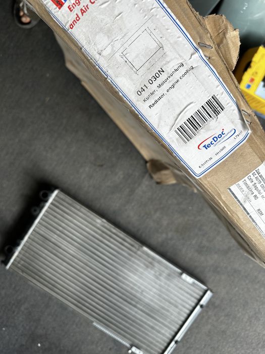 radiator apa nou passat b5 cod 041030n