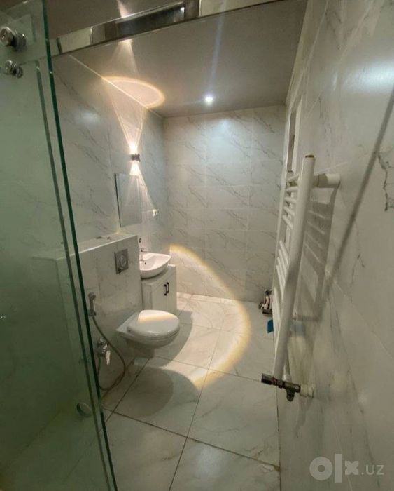 Yashnobod Tuzel Olmos metro yaqnida arenda 2 xonali 250$ oila yoki tal