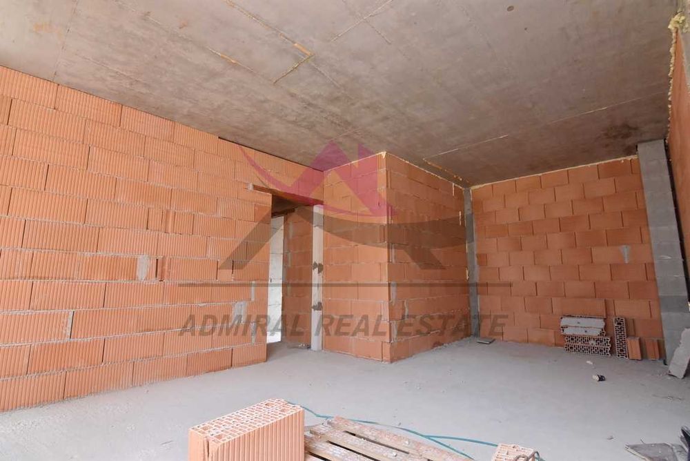 Продава се Двустаен апартамент в Варна, Възраждане 3 - 55 кв.м за 1738 €/кв.м - Снимка #1