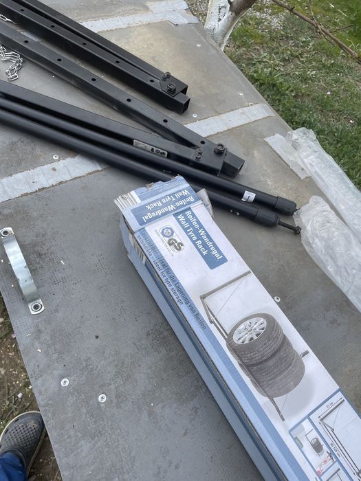 Suport anvelope suspendat