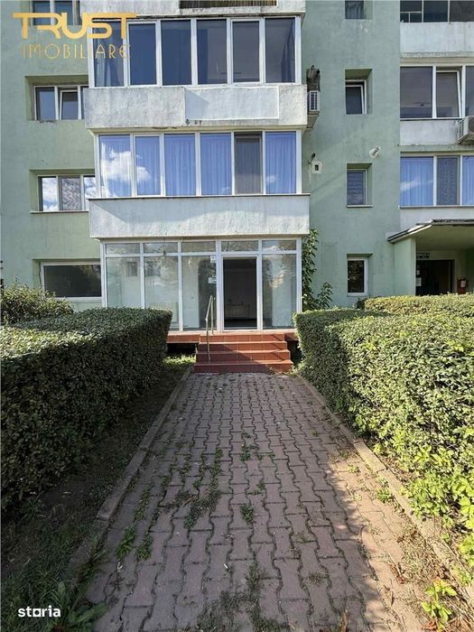 Spatiu comercial l 55 MP l 2 bai l Centrul Civic