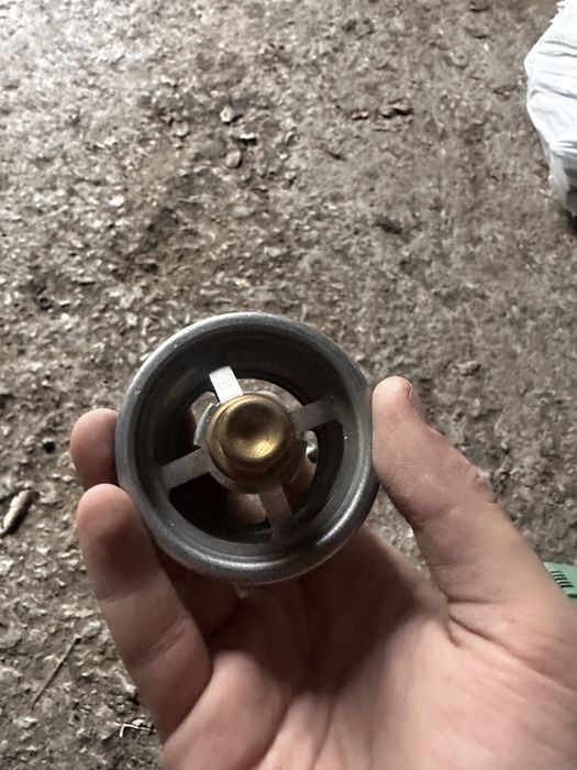 Продам cummins запчасти оригинал
