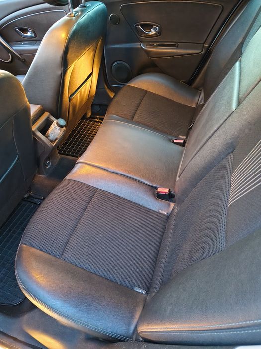 Vând Renault Megane lll  1.5 DCI în stare foarte buna