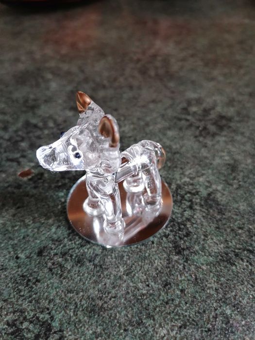 Стъклена фигурка кученце миниатюра