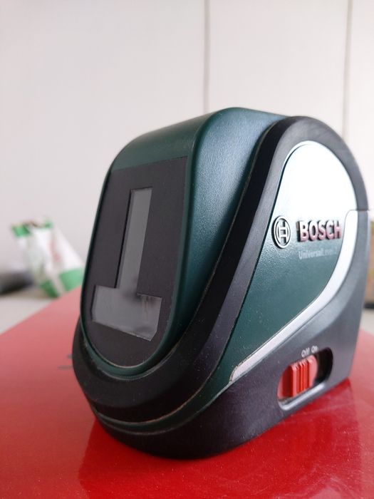 Продам лазер Bosch