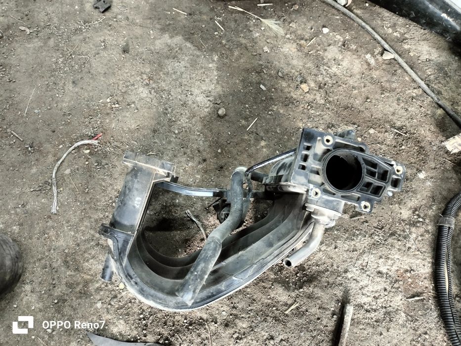 Daewoo matiz впускной коллектор