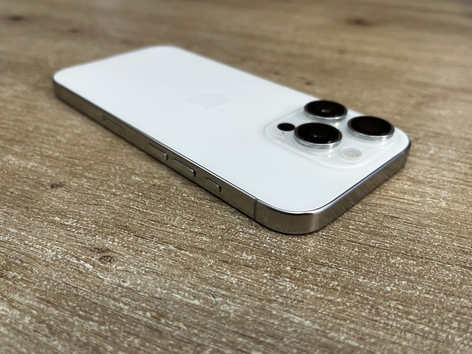 iPhone 16 Pro 256GB Перфектен 100% Бат. Гаранция