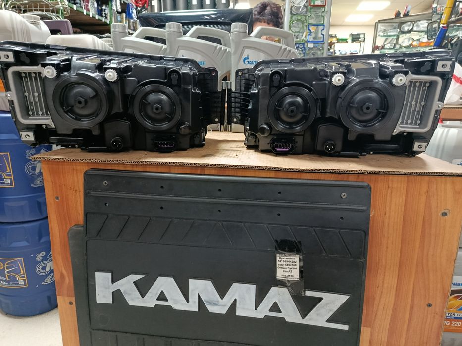 Фара КамАЗ 5490 новая