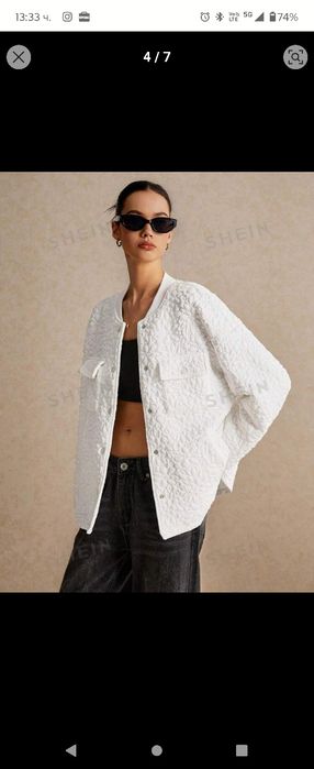 Дамско бяло яке на цветя